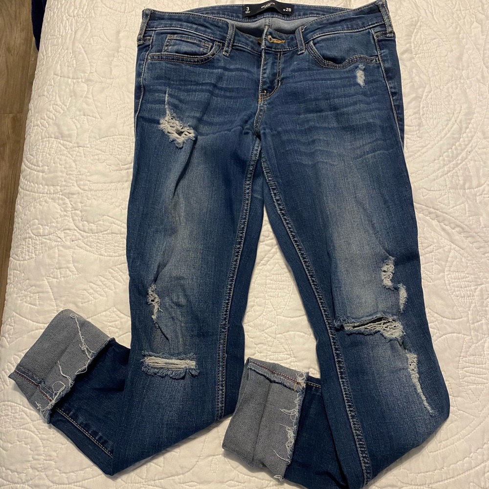 Hollister Distressed Cropped Jeans